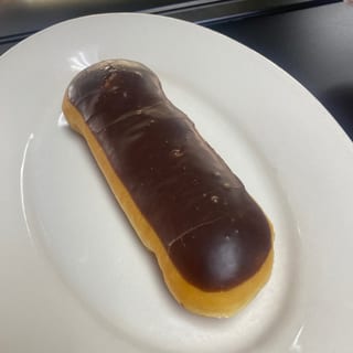 Eclair Donut