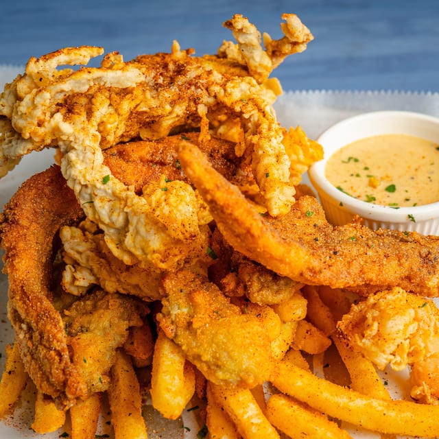 A'ha Ultimate Seafood Platter.